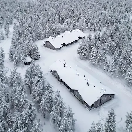 Kotomaenty 4, Rukan Luonnon Keskellae - Sauna, Wifi, Sisaeltaeae Siivouksen Appartement *