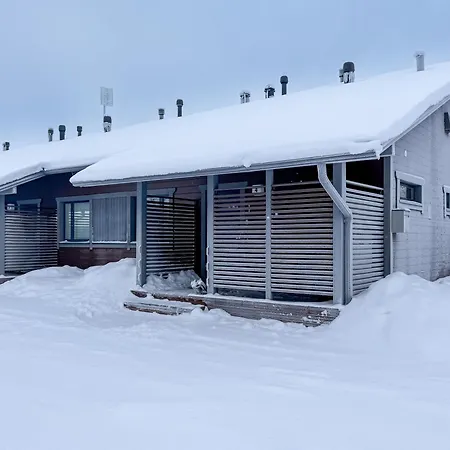 Kotomaenty 4, Rukan Luonnon Keskellae - Sauna, Wifi, Sisaeltaeae Siivouksen Appartement Kuusamo