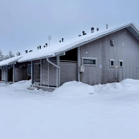 Kotomaenty 4, Rukan Luonnon Keskellae - Sauna, Wifi, Sisaeltaeae Siivouksen * Kuusamo