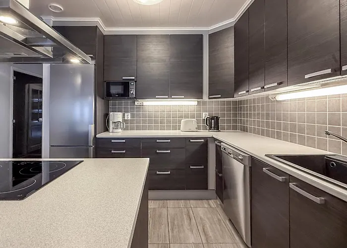 Kotomaenty 4, Rukan Luonnon Keskellae - Sauna, Wifi, Sisaeltaeae Siivouksen Apartamento *