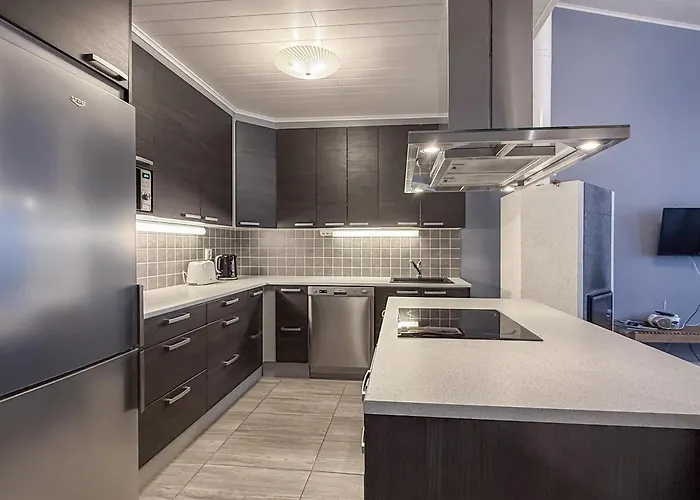 Kotomaenty 4, Rukan Luonnon Keskellae - Sauna, Wifi, Sisaeltaeae Siivouksen * Kuusamo