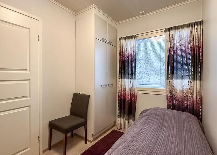 Kotomaenty 4, Rukan Luonnon Keskellae - Sauna, Wifi, Sisaeltaeae Siivouksen * Kuusamo